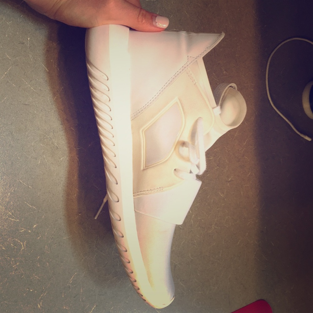 Adidas Tubular Defiant sneakers